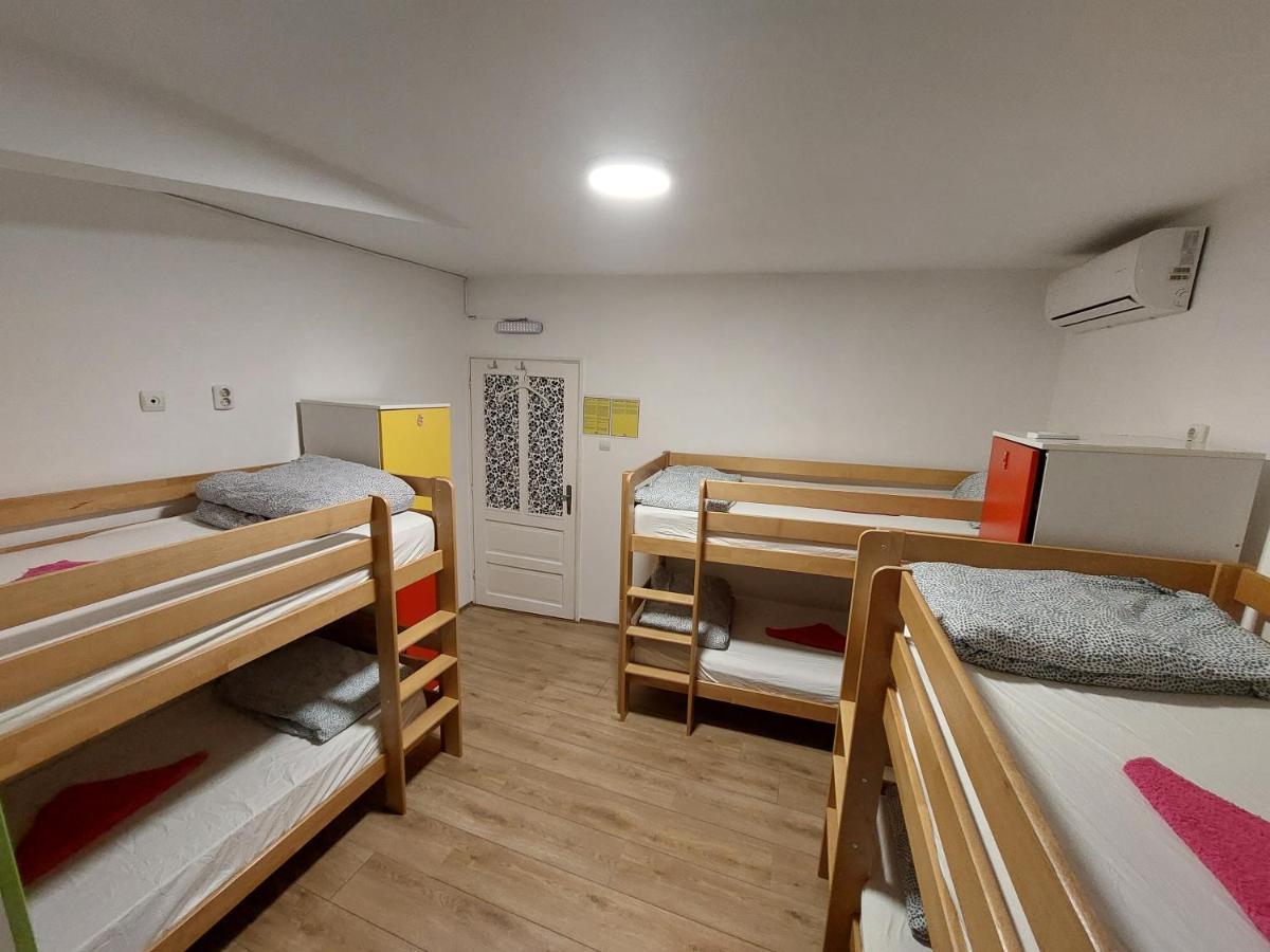 Hostel Inn Downtown Belgrade Extérieur photo