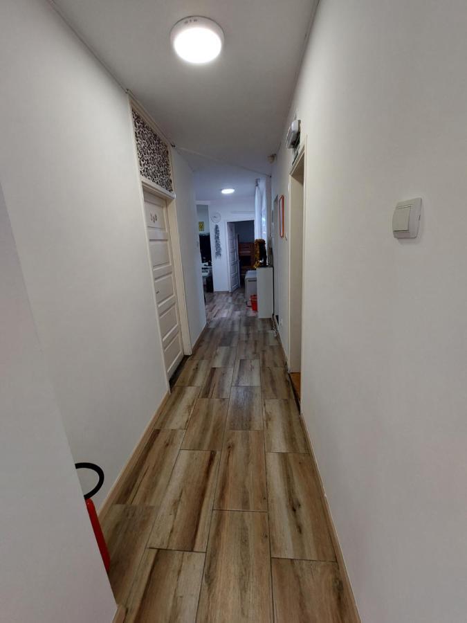 Hostel Inn Downtown Belgrade Extérieur photo