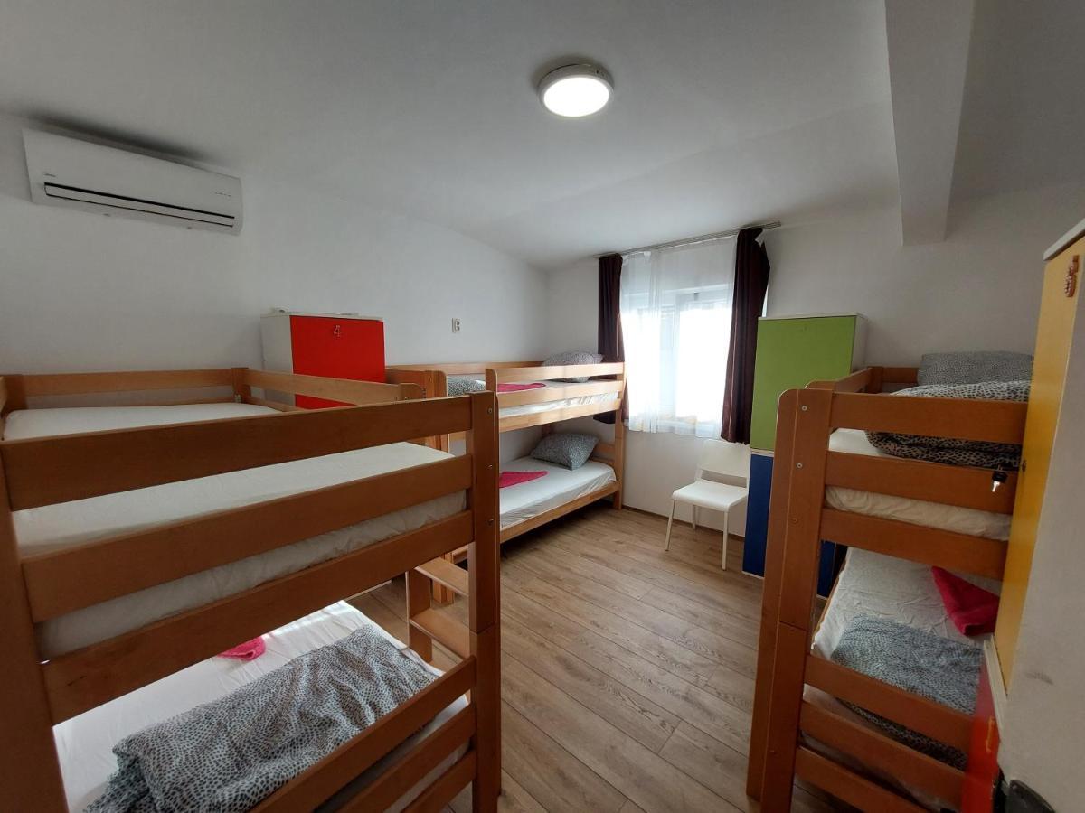 Hostel Inn Downtown Belgrade Extérieur photo