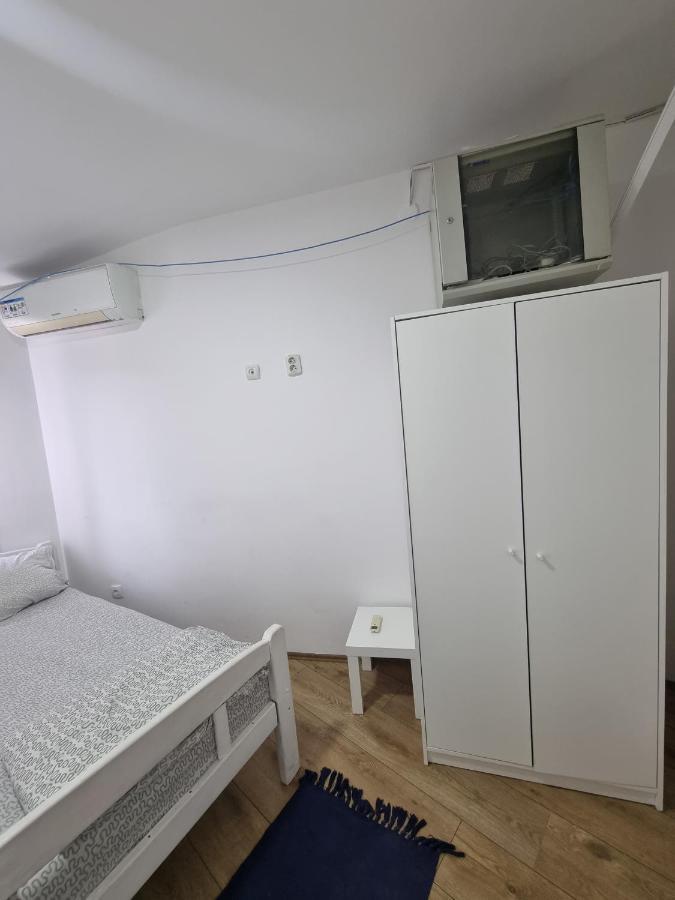 Hostel Inn Downtown Belgrade Extérieur photo