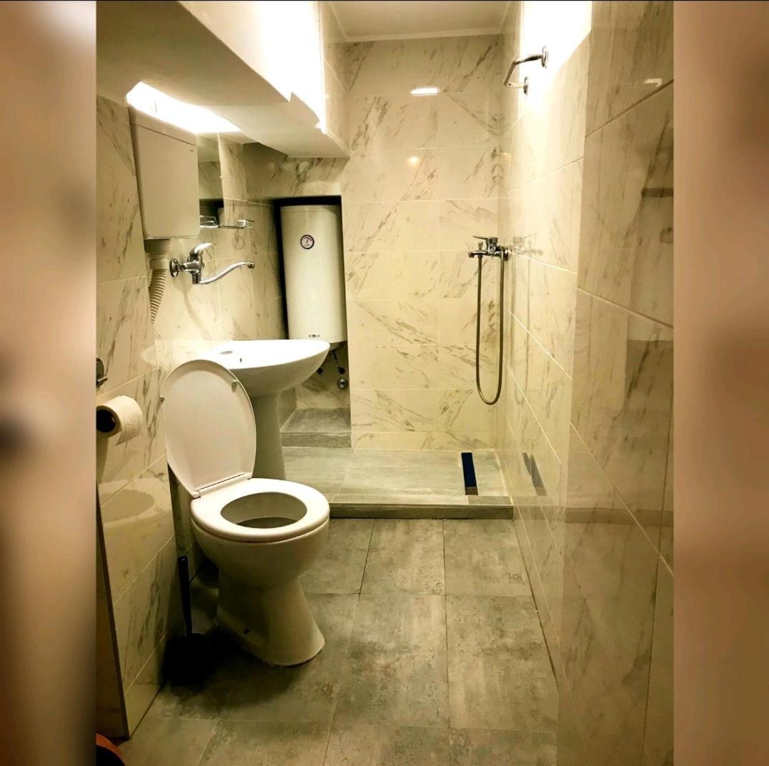 Hostel Inn Downtown Belgrade Extérieur photo