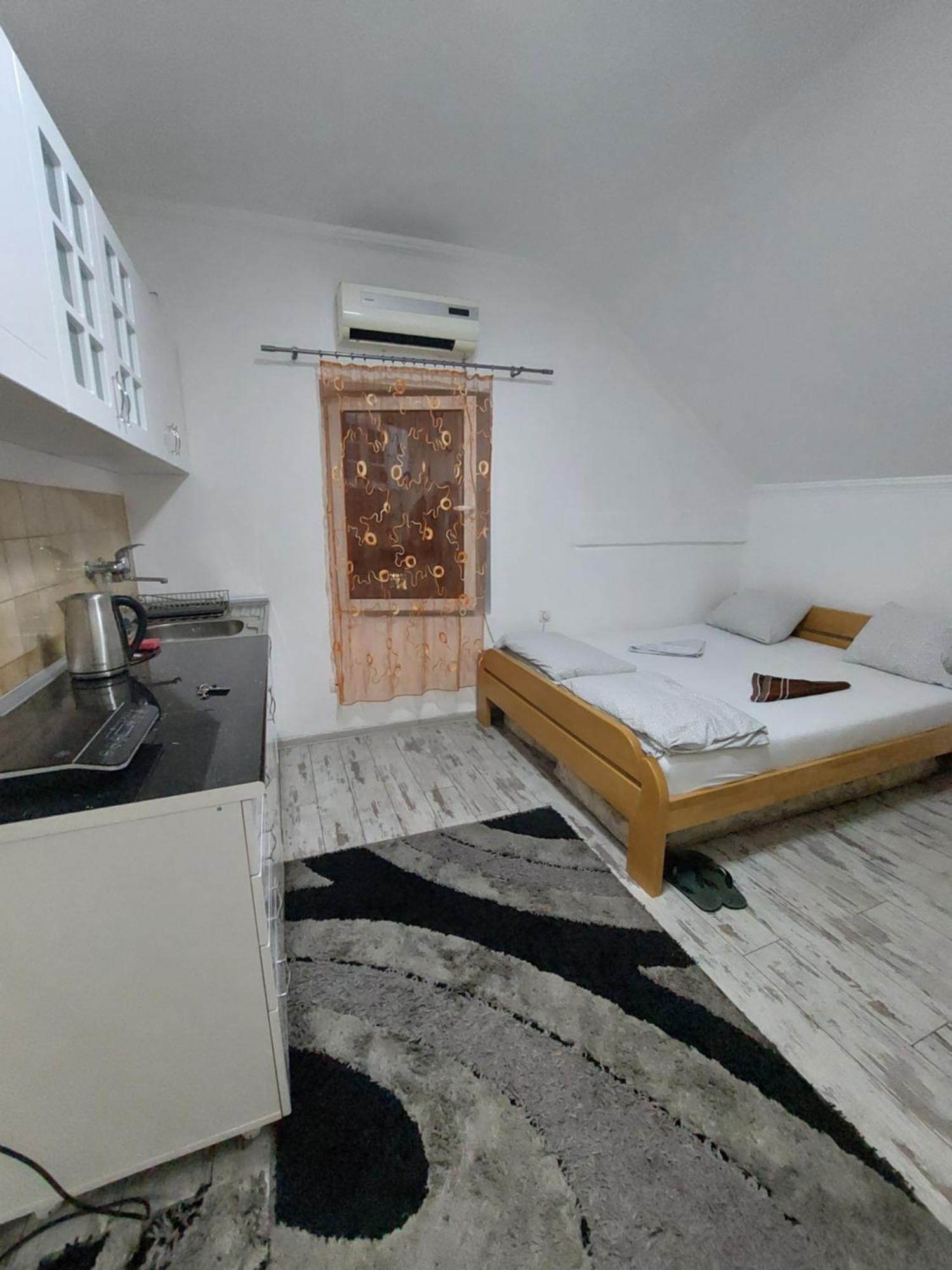 Hostel Inn Downtown Belgrade Extérieur photo