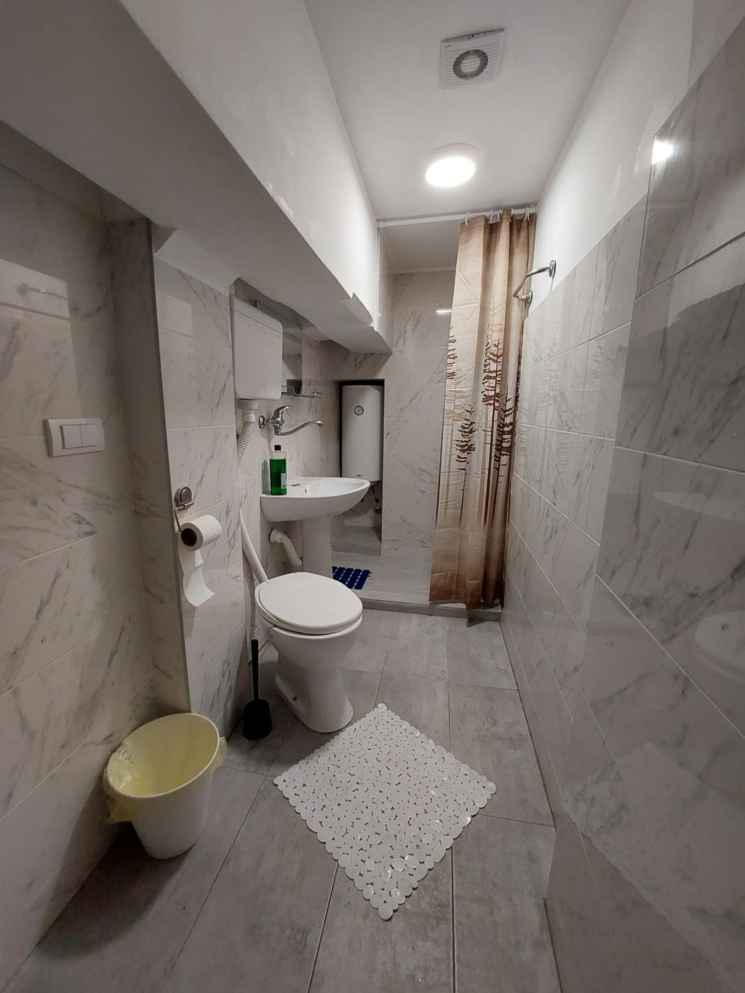 Hostel Inn Downtown Belgrade Extérieur photo